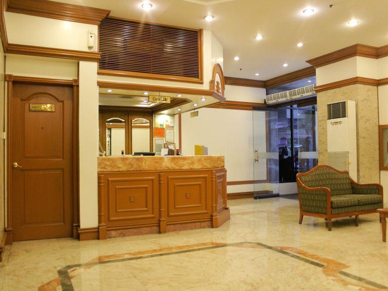 Citadel Inn Makati Makati City Exterior foto